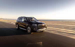   Mercedes-Maybach GLS 600 4MATIC US-spec - 2023