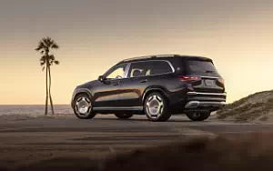   Mercedes-Maybach GLS 600 4MATIC US-spec - 2023