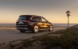   Mercedes-Maybach GLS 600 4MATIC US-spec - 2023