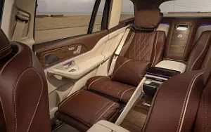   Mercedes-Maybach GLS 600 4MATIC US-spec - 2023