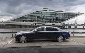   Mercedes-Maybach S 580 4MATIC (Nautical Blue/High-Tech Silver) - 2021