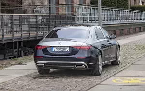   Mercedes-Maybach S 580 4MATIC (Nautical Blue/High-Tech Silver) - 2021