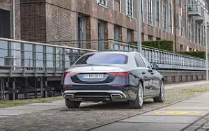   Mercedes-Maybach S 580 4MATIC (Nautical Blue/High-Tech Silver) - 2021