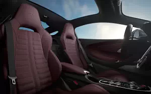  McLaren GTS - 2024