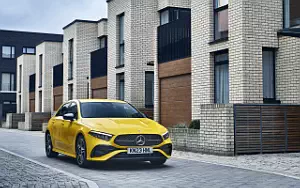 Обои автомобили Mercedes-Benz A 200 AMG Line UK-spec - 2023