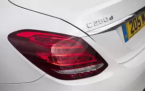   Mercedes-Benz C 250 d 4MATIC AMG Line UK-spec - 2018