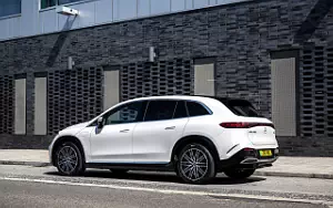 Обои автомобили Mercedes-Benz EQS SUV 450 4MATIC AMG Line UK-spec - 2023
