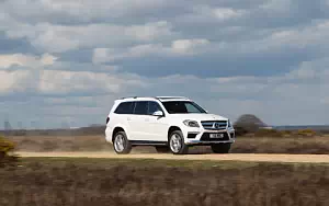   Mercedes-Benz GL350 BlueTEC AMG Sports Package UK-spec - 2013