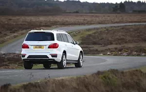 Обои автомобили Mercedes-Benz GL350 BlueTEC AMG Sports Package UK-spec - 2013