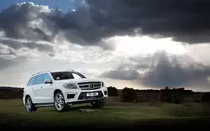 Обои автомобили Mercedes-Benz GL350 BlueTEC AMG Sports Package UK-spec - 2013