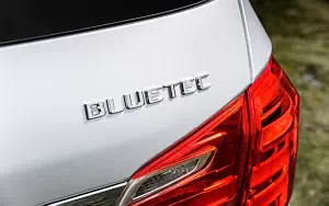  Mercedes-Benz GL350 BlueTEC AMG Sports Package UK-spec - 2014
