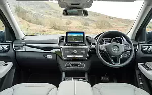   Mercedes-Benz GLS 350 d 4MATIC AMG Line UK-spec - 2016