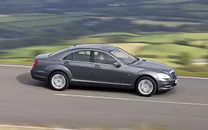 Обои автомобили Mercedes-Benz S350 CDI UK-spec - 2009