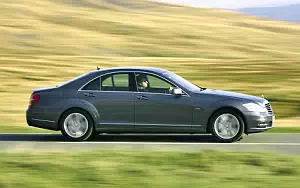 Обои автомобили Mercedes-Benz S350 CDI UK-spec - 2009