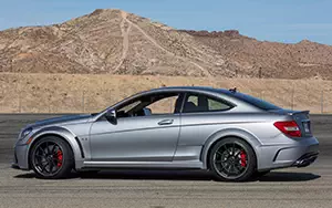   Mercedes-Benz C63 AMG Black Series Coupe US-spec - 2013