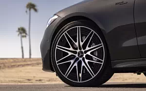   Mercedes-AMG C 43 4MATIC US-spec - 2022