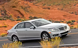   Mercedes-Benz E550 Luxury US-spec - 2010