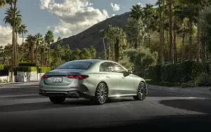   Mercedes-Benz E 350 4MATIC AMG Line US-spec - 2024
