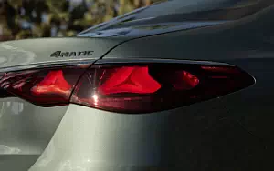   Mercedes-Benz E 350 4MATIC AMG Line US-spec - 2024