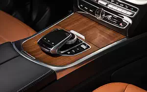   Mercedes-Benz G 550 US-spec - 2018