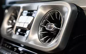   Mercedes-Benz G 550 US-spec - 2018