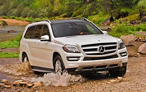   Mercedes-Benz GL350 BlueTEC US-spec - 2013