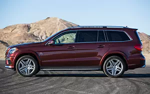   Mercedes-Benz GL63 AMG US-spec - 2013
