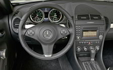 Обои автомобили Mercedes-Benz SLK300 Diamond White Edition - 2009