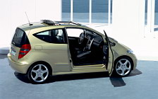 Обои автомобили Mercedes-Benz A200 Avantgarde 3door 2004