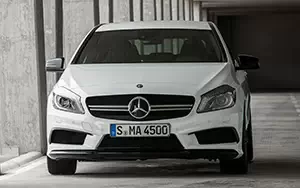   Mercedes-Benz A45 AMG - 2013