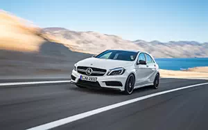   Mercedes-Benz A45 AMG - 2013