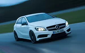   Mercedes-Benz A45 AMG - 2013