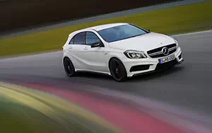   Mercedes-Benz A45 AMG - 2013