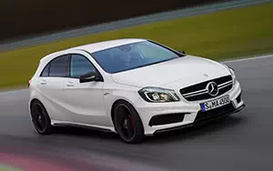   Mercedes-Benz A45 AMG - 2013