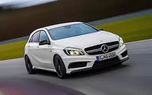   Mercedes-Benz A45 AMG - 2013