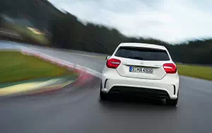   Mercedes-Benz A45 AMG - 2013