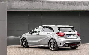  Mercedes-Benz A 250 Sport AMG Line - 2009