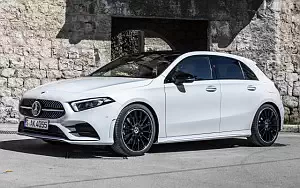 Обои автомобили Mercedes-Benz A 180 d AMG Line - 2018