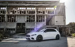 Обои автомобили Mercedes-Benz A 180 d AMG Line - 2018