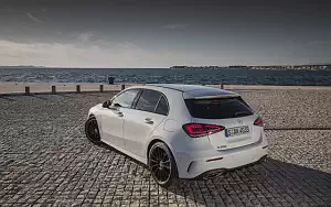   Mercedes-Benz A 200 AMG Line - 2018