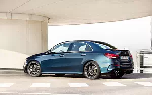   Mercedes-AMG A 35 4MATIC Sedan - 2019