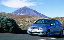 Обои автомобили Mercedes-Benz B200 CDI 2005