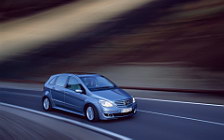 Обои автомобили Mercedes-Benz B200 CDI 2005