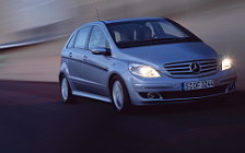 Обои автомобили Mercedes-Benz B200 CDI 2005