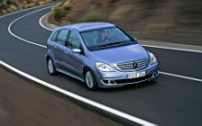 Обои автомобили Mercedes-Benz B200 CDI 2005