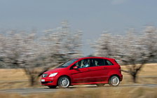   Mercedes-Benz B200 Turbo 2005