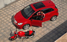   Mercedes-Benz B200 Turbo 2005