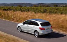   Mercedes-Benz B180 - 2011