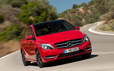   Mercedes-Benz B200 - 2011