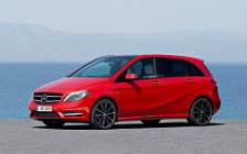   Mercedes-Benz B200 - 2011